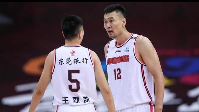 兴奋的大婶